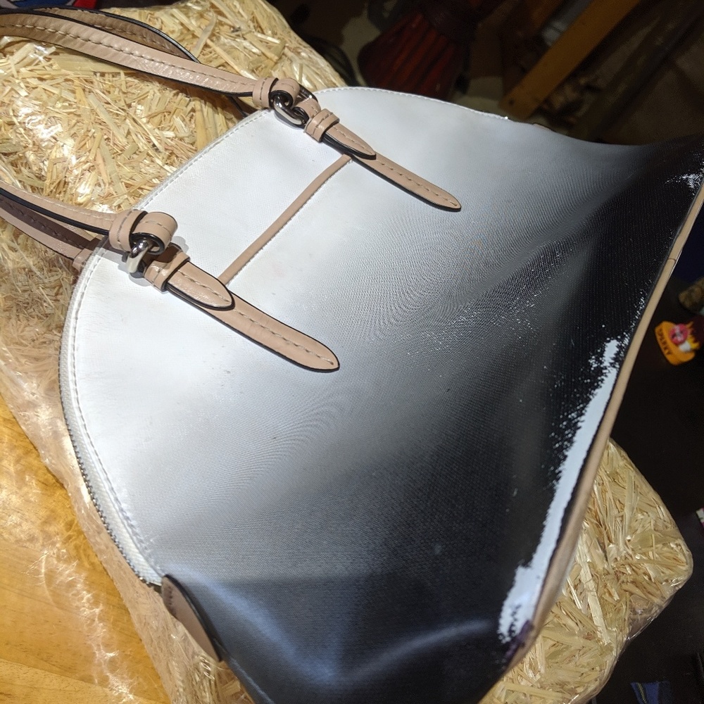 Coach Purse - Picture 4 of 5